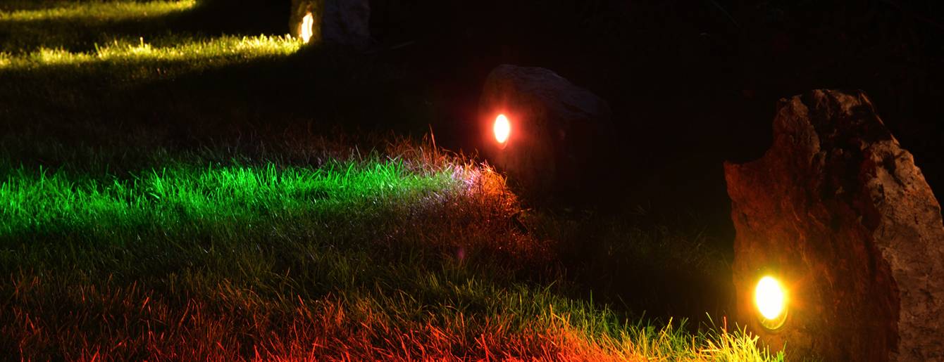 Natural stones for landscape lighting
